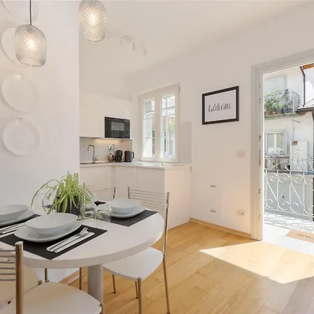 Appartamento New! Casa Giulia - Soggiorna Nel Cuore Di Con Terrazza E Parcheggio Privato