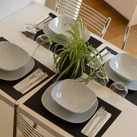 Appartamento New! Casa Giulia - Soggiorna Nel Cuore Di Con Terrazza E Parcheggio Privato *
