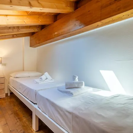 Appartamento New! Casa Giulia - Soggiorna Nel Cuore Di Con Terrazza E Parcheggio Privato