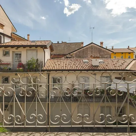Appartamento New! Casa Giulia - Soggiorna Nel Cuore Di Con Terrazza E Parcheggio Privato *